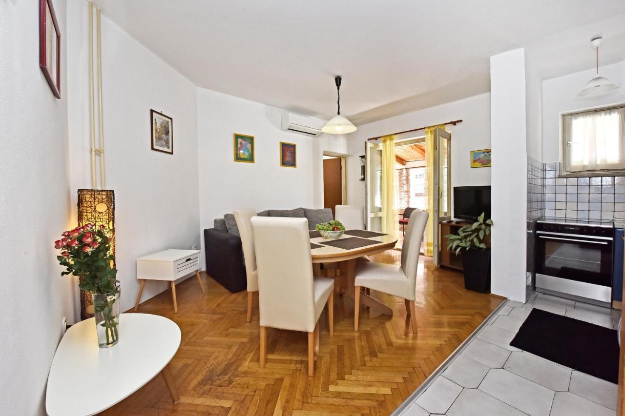 Apartment Nikola Пореч Экстерьер фото